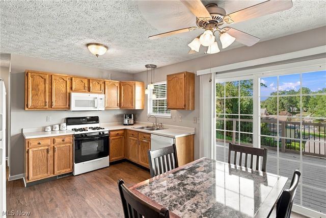 3704 N Viona Drive, Akron, OH 44319