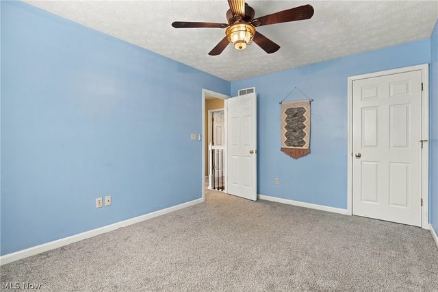 3704 N Viona Drive, Akron, OH 44319