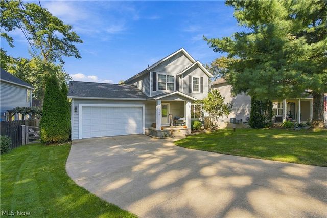 3704 N Viona Drive, Akron, OH 44319