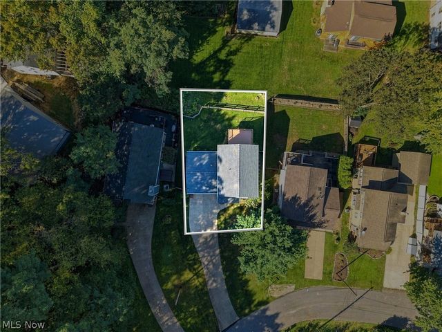 3704 N Viona Drive, Akron, OH 44319