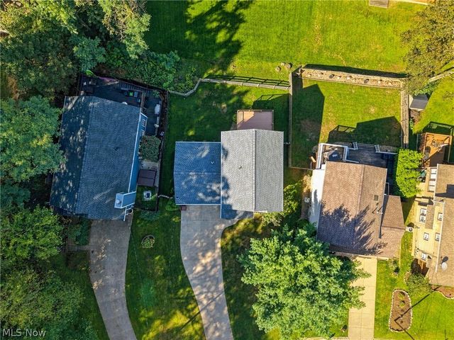 3704 N Viona Drive, Akron, OH 44319