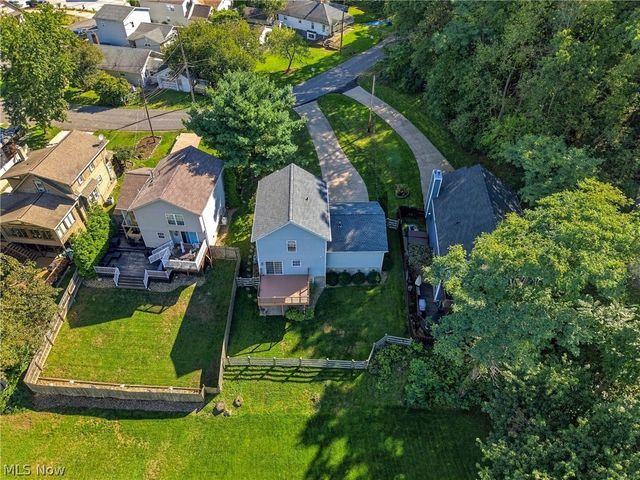 3704 N Viona Drive, Akron, OH 44319