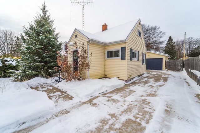1406 N 12TH AVENUE, Wausau, WI 54401