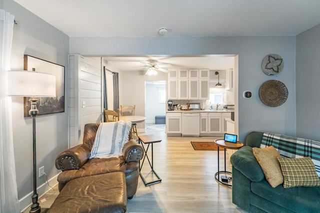 1406 N 12TH AVENUE, Wausau, WI 54401