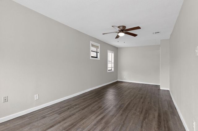 315 Acacia Street, Lake Jackson, TX 77566