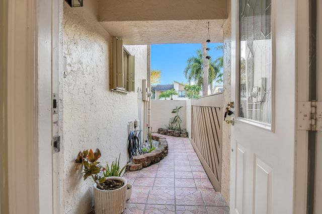 22860 Ironwedge Drive, Boca Raton, FL 33433