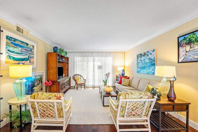 800 E Camino Real 409, Boca Raton, FL 33432