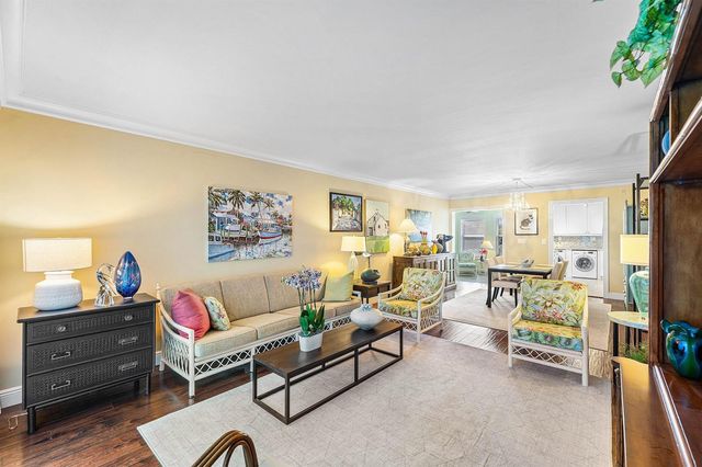 800 E Camino Real 409, Boca Raton, FL 33432