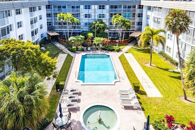 800 E Camino Real 409, Boca Raton, FL 33432