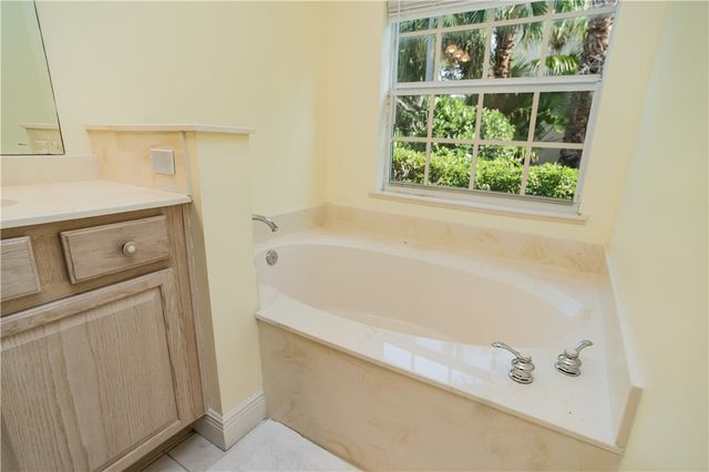 4350 Doubles Alley Drive 101, Vero Beach, FL 32967