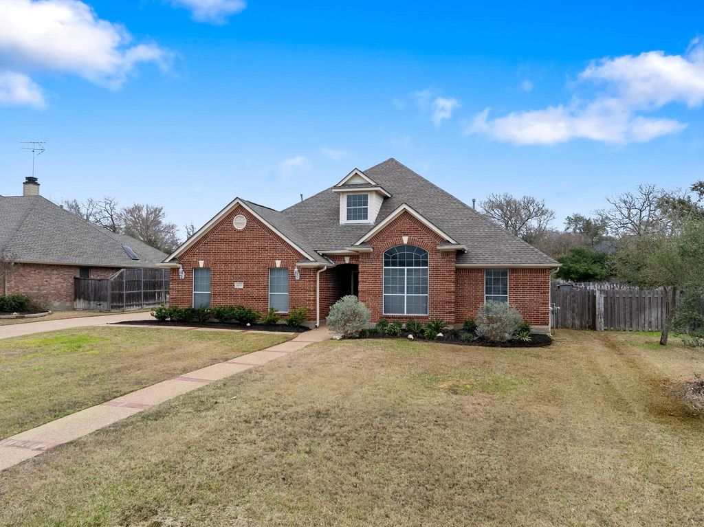 4603 Caddie, College Station, TX 77845