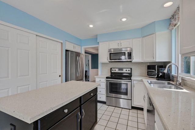 3322 Kingsburg Court, Erlanger, KY 41018