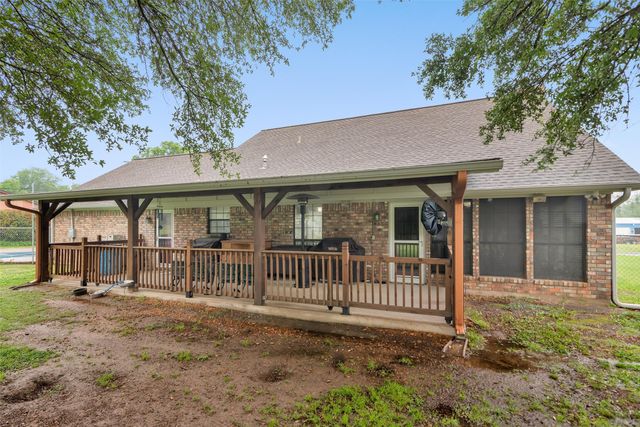 200 Pecan Street, Ector, TX 75439