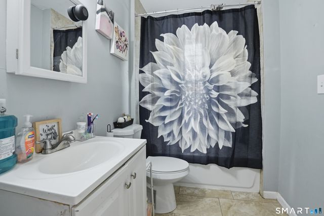 584 Kossuth Street, Bridgeport, CT 06608