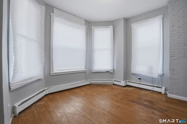 584 Kossuth Street, Bridgeport, CT 06608