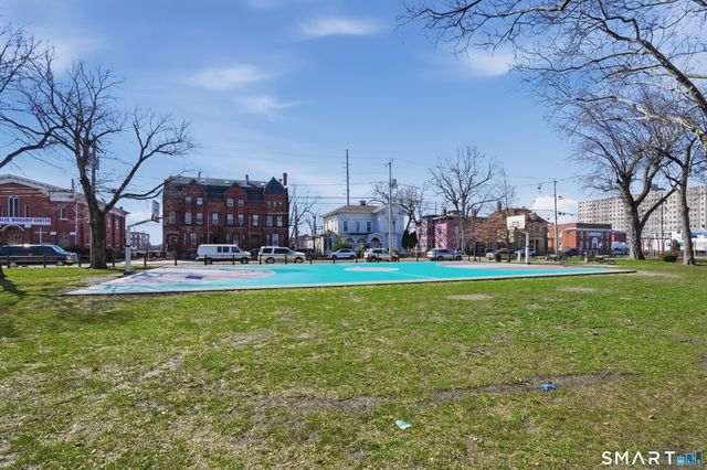 584 Kossuth Street, Bridgeport, CT 06608