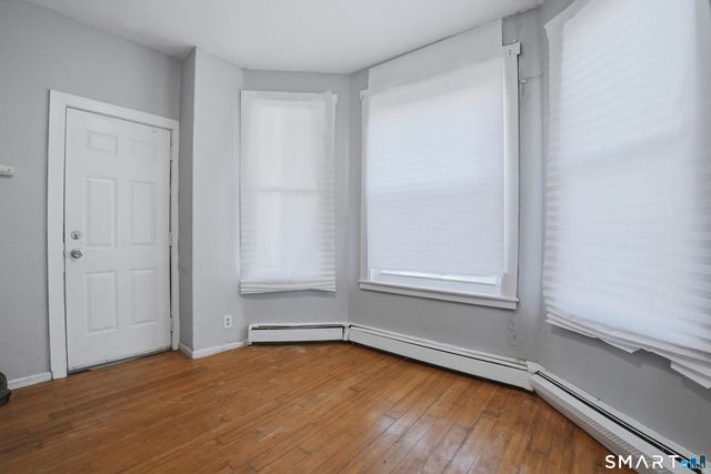 584 Kossuth Street, Bridgeport, CT 06608