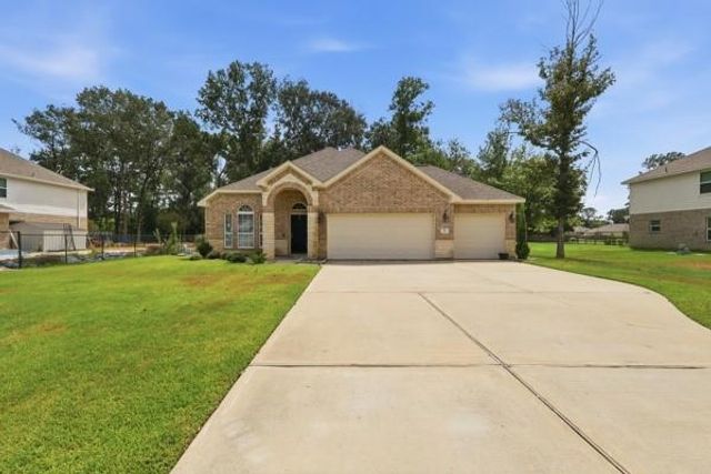 55 County Road 6615, Dayton, TX 77535