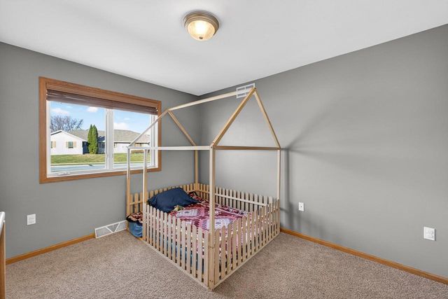 799 Edenberry Lane, Oregon, WI 53575