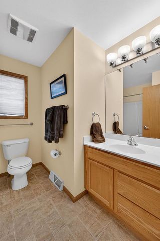 799 Edenberry Lane, Oregon, WI 53575