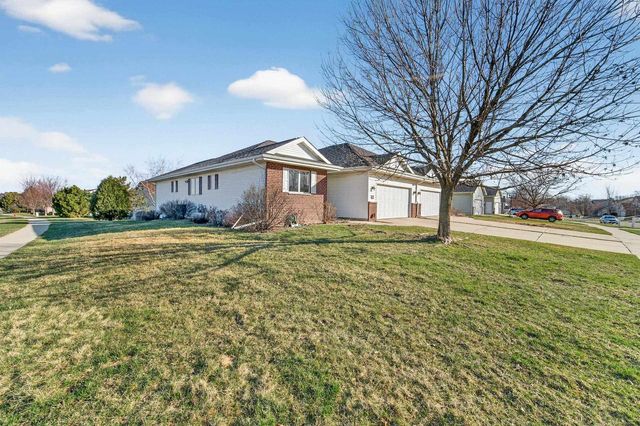 799 Edenberry Lane, Oregon, WI 53575