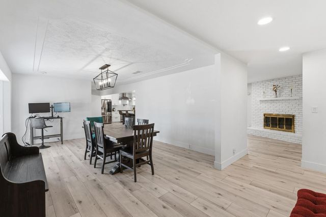 5820 E Alta Avenue, Fresno, CA 93727