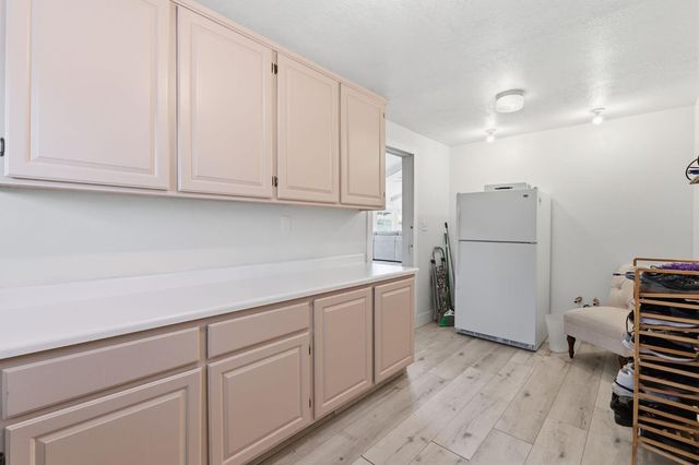 5820 E Alta Avenue, Fresno, CA 93727