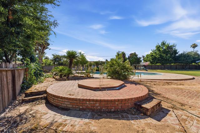 5820 E Alta Avenue, Fresno, CA 93727
