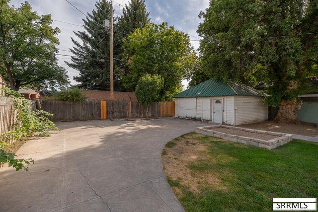 169 W 13th Street, Idaho Falls, ID 83402