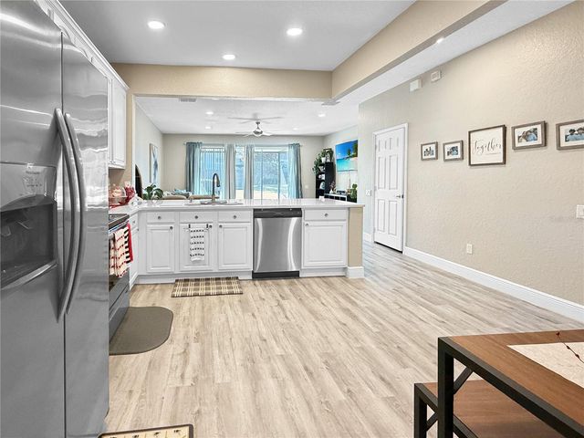 15048 BELLINKOFF LANE, Orlando, FL 32828