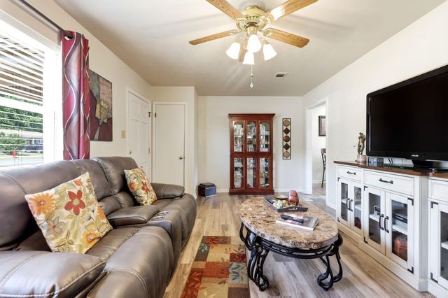 1309 Stone Street, Jacksonville, AR 72076
