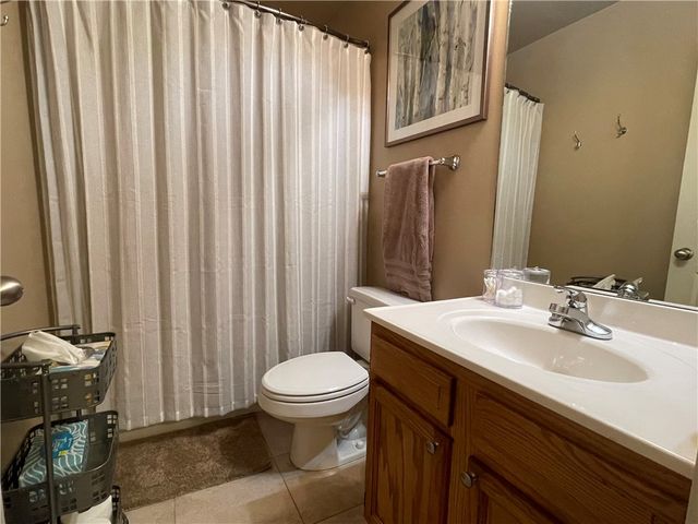 820 SE E Court, Bentonville, AR 72712