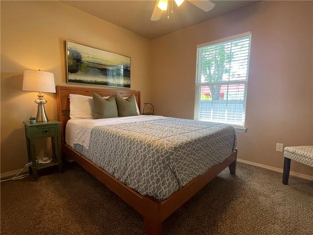 820 SE E Court, Bentonville, AR 72712