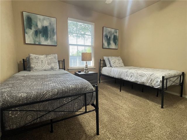 820 SE E Court, Bentonville, AR 72712