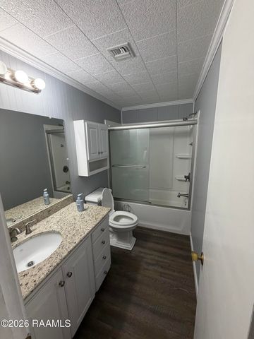 1404 S Avenue G, Crowley, LA 70526