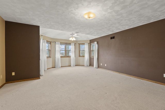 1161 WEDGEWOOD LANE, Fond Du Lac, WI 54935