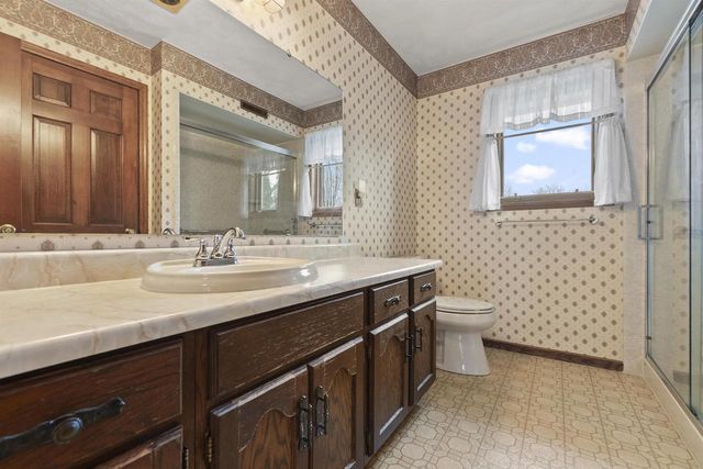 1161 WEDGEWOOD LANE, Fond Du Lac, WI 54935
