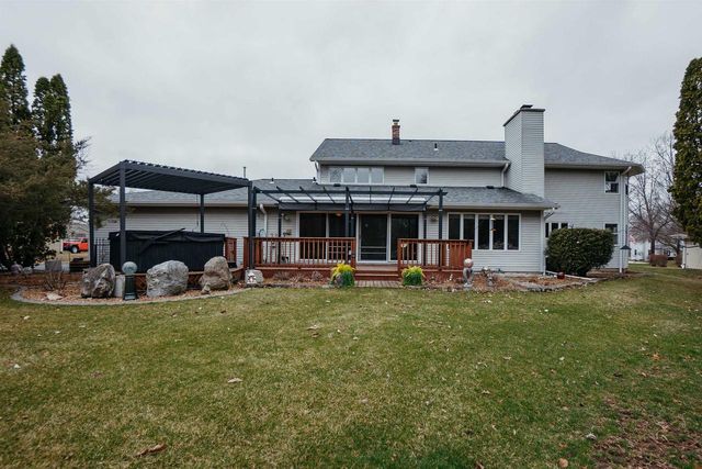 1161 WEDGEWOOD LANE, Fond Du Lac, WI 54935