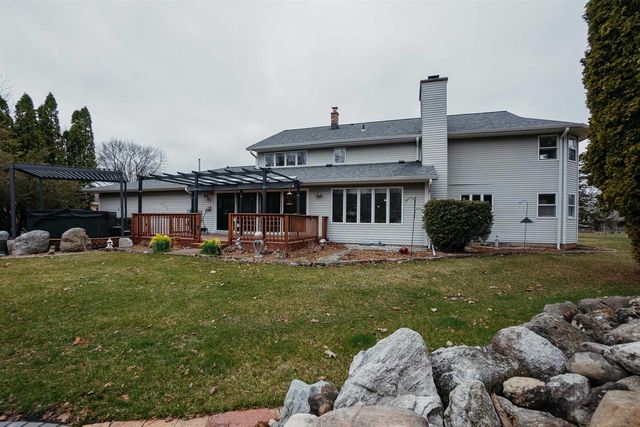 1161 WEDGEWOOD LANE, Fond Du Lac, WI 54935
