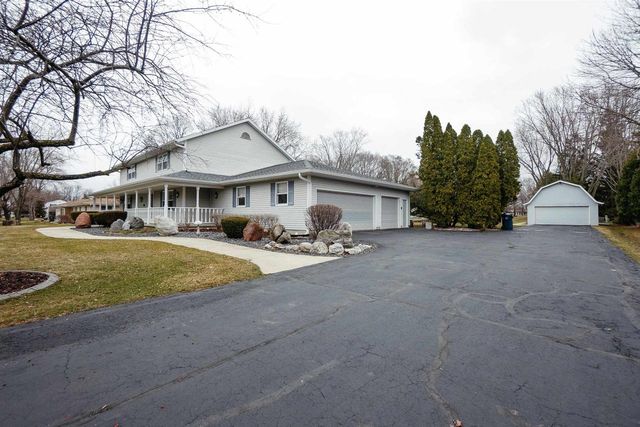 1161 WEDGEWOOD LANE, Fond Du Lac, WI 54935