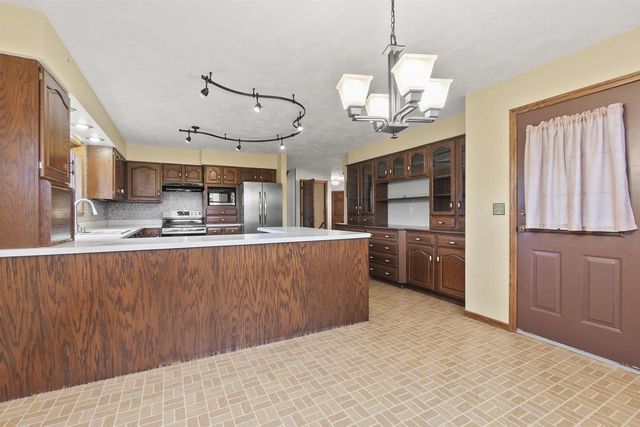 1161 WEDGEWOOD LANE, Fond Du Lac, WI 54935