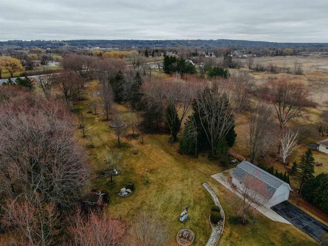 1161 WEDGEWOOD LANE, Fond Du Lac, WI 54935