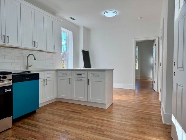 177 Chestnut Street 1R, New Haven, CT 06511