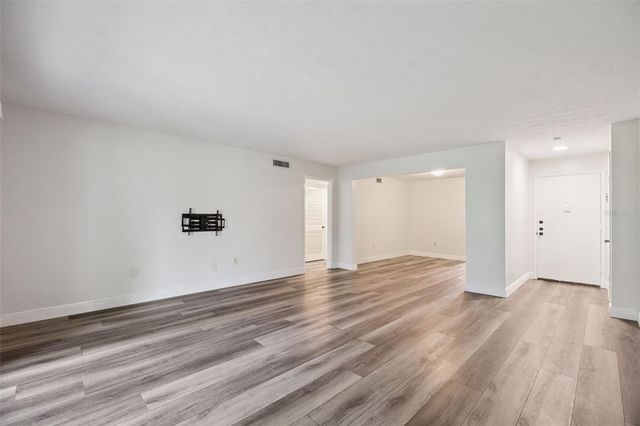 4300 LAKE UNDERHILL ROAD 23B2, Orlando, FL 32803