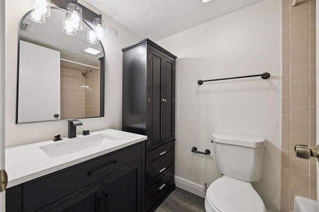 4300 LAKE UNDERHILL ROAD 23B2, Orlando, FL 32803