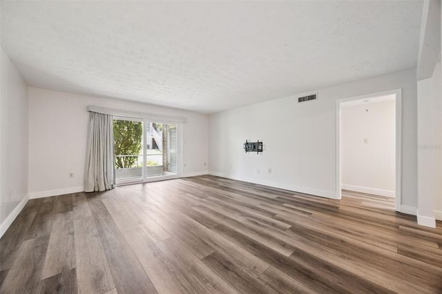 4300 LAKE UNDERHILL ROAD 23B2, Orlando, FL 32803