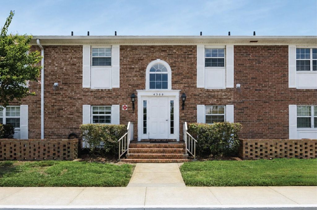 4300 LAKE UNDERHILL ROAD 23B2, Orlando, FL 32803