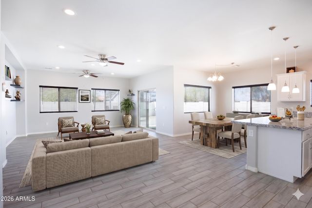 10683 W BUENA VISTA Drive, Arizona City, AZ 85123