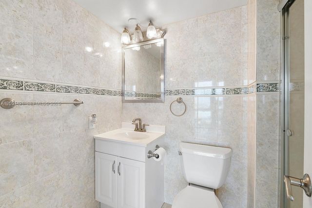 531 N Ocean Boulevard 1005, Pompano Beach, FL 33062