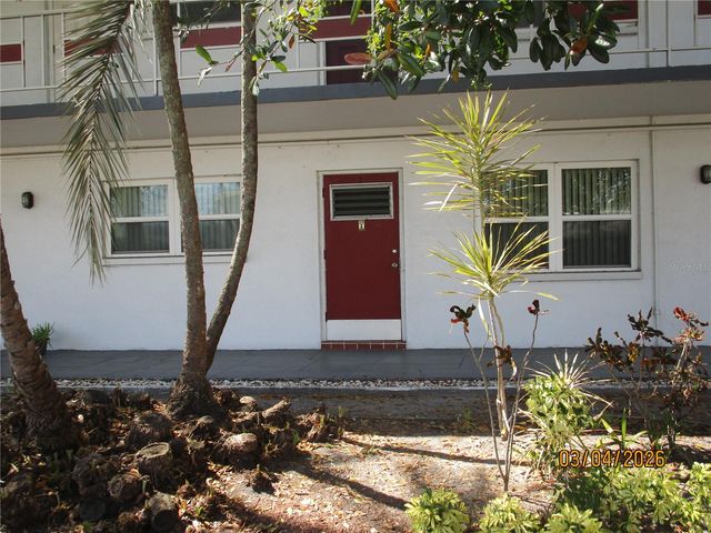 5920 18TH STREET N 8, St Petersburg, FL 33714